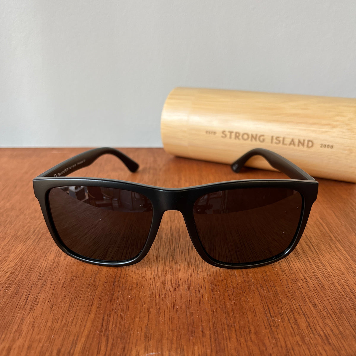Classic Style Sunglasses - Black